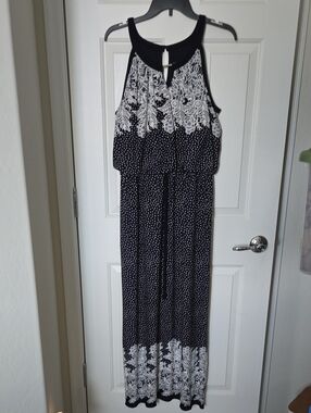 Enfocus Studio Black and White Floral Panel Halter Maxi Dress